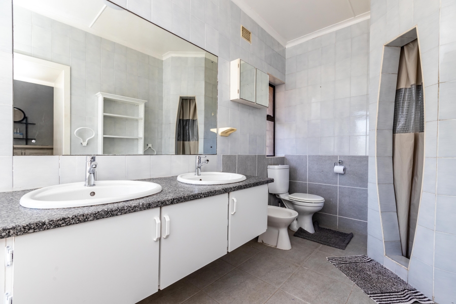 3 Bedroom Property for Sale in Vincent Heights Eastern Cape
